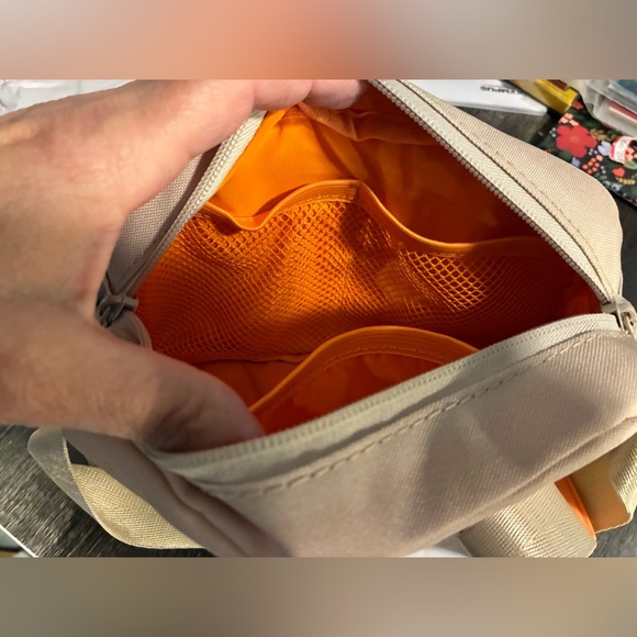 Disney Parks WDW Mickey Mouse retro belt bag - Picture 10 of 11